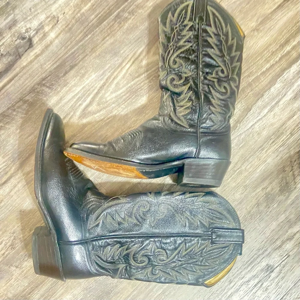 Vintage Dan Post El Paso Black Embroidered Western Cowboy Boots